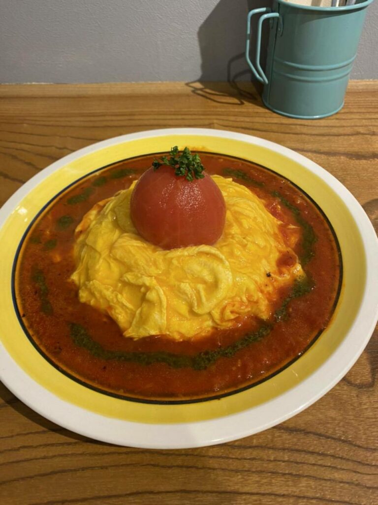 丸ごとトマトのオムライス